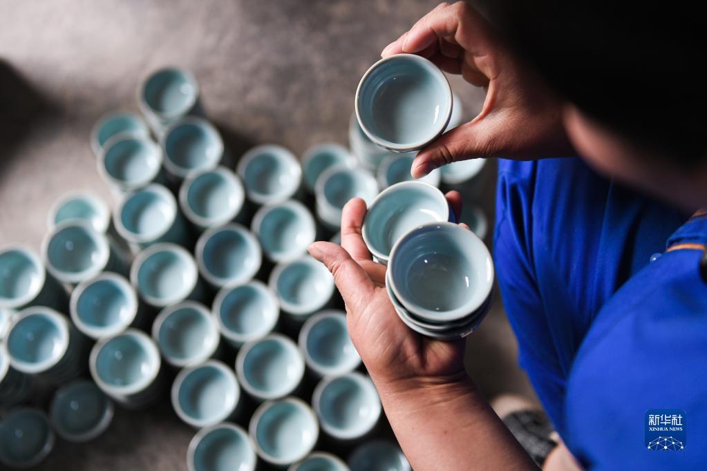 强信心·开新局 | 河南汝州 做强汝瓷产业 擦亮汝窑“名片”